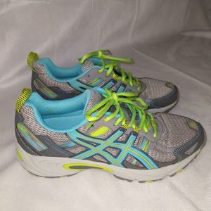 Women's Lace Up Sneakers